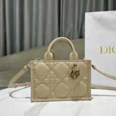 Christian Dior Shopping Bags